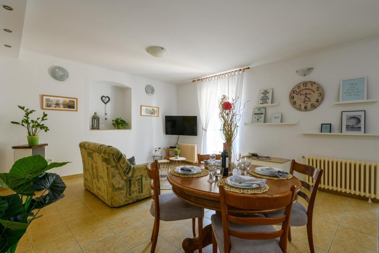 Apartman Aleksandra PUY 외부 사진